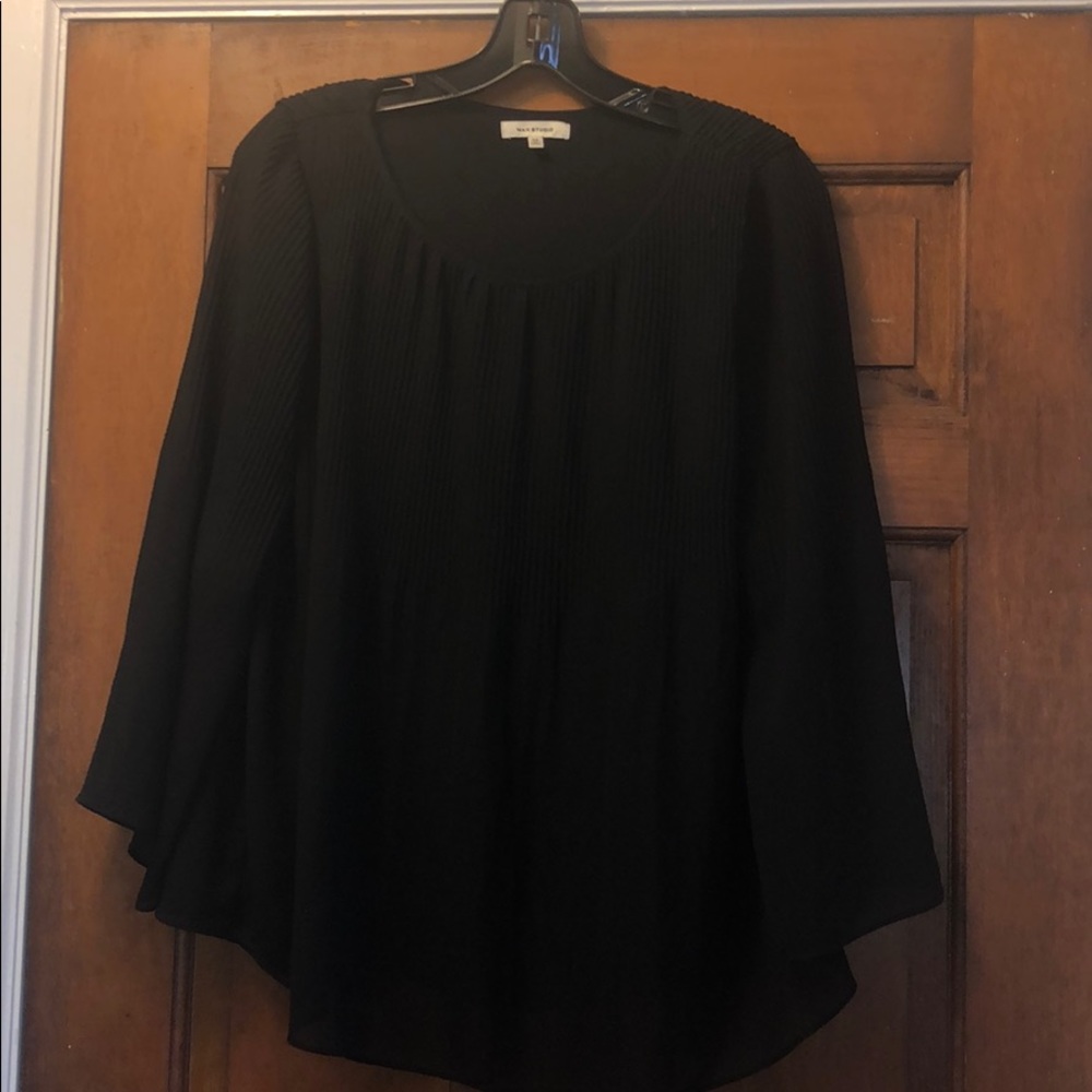 Max Studio - Flowy Blouse- Medium - image 1